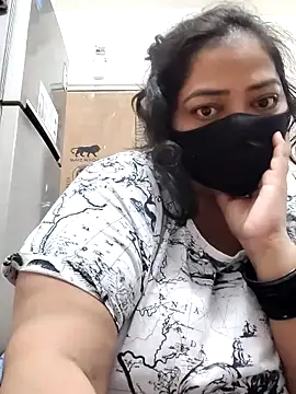 Snapshot of zeepe19 chatting on October 21, 2:56 am zeepe19 online show from October 21, 2:56 am