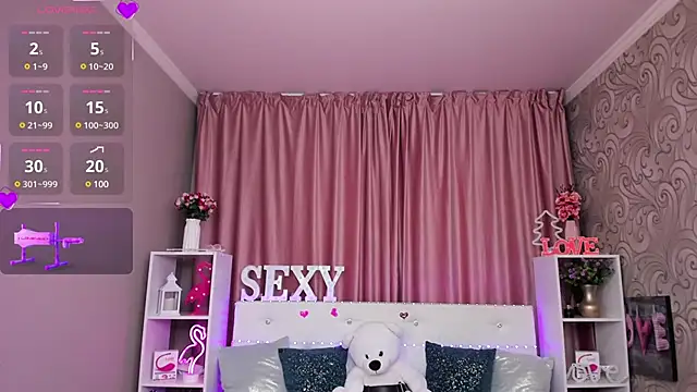 Snapshot of KattyPeachX chatting on February 21, 4:40 am KattyPeachX online show from February 21, 4:40 am