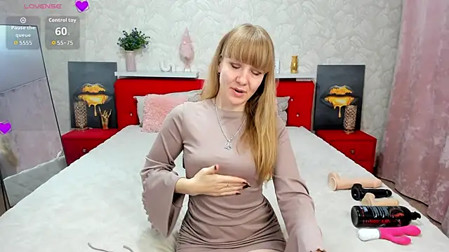 Snapshot of KattyPeachX chatting on October 23, 2:00 am KattyPeachX online show from October 23, 2:00 am