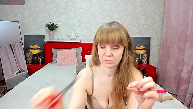 KattyPeachX online show from February 25, 1:37 am