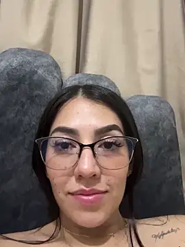 StaceyJones1 online show from March 5, 3:18 am