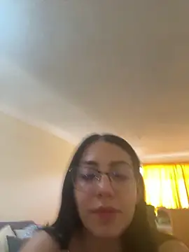 StaceyJones1 online show from March 15, 6:10 pm