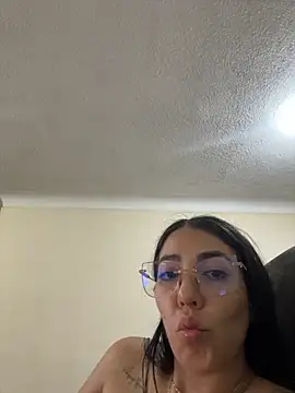 StaceyJones1 online show from November 5, 2:11 am