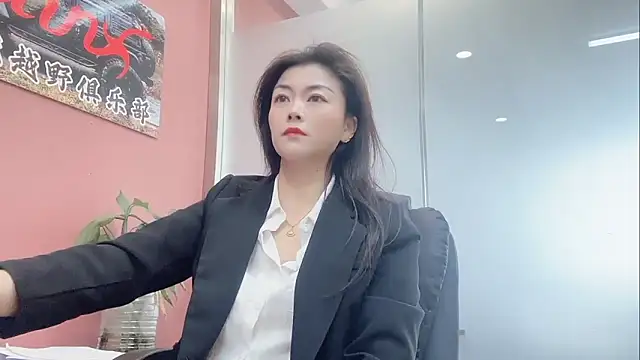 Snapshot of QianF-666 chatting on March 10, 1:54 am QianF-666 online show from March 10, 1:54 am