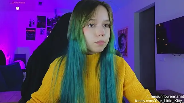 Snapshot of 812sunflowerinahat chatting on December 20, 1:54 pm 812sunflowerinahat online show from December 20, 1:54 pm