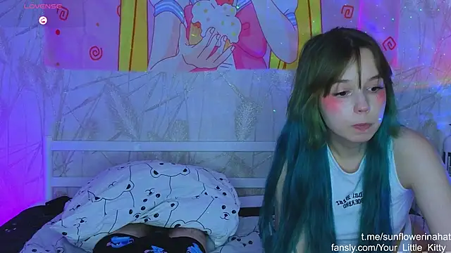 Snapshot of 812sunflowerinahat chatting on December 26, 8:21 pm 812sunflowerinahat online show from December 26, 8:21 pm