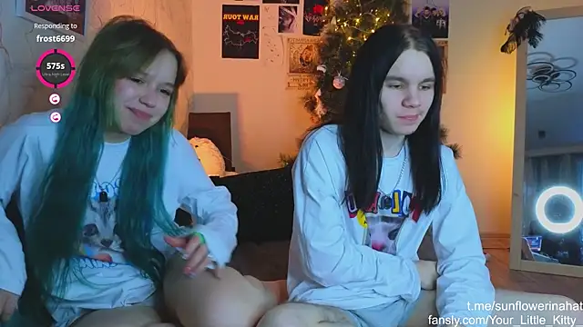 Snapshot of 812sunflowerinahat chatting on January 8, 11:32 am 812sunflowerinahat online show from January 8, 11:32 am