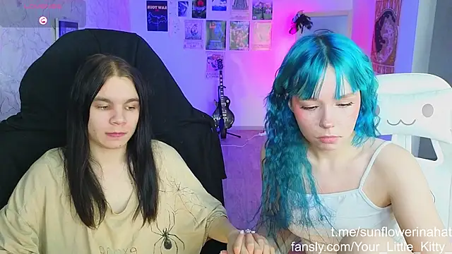 Snapshot of 812sunflowerinahat chatting on February 28, 8:20 am 812sunflowerinahat online show from February 28, 8:20 am