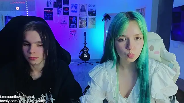 Snapshot of 812sunflowerinahat chatting on March 21, 4:29 pm 812sunflowerinahat online show from March 21, 4:29 pm