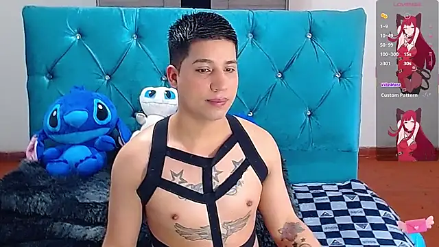 Snapshot of Randy_horny chatting on October 9, 6:39 pm Randy horny online show from October 9, 6:39 pm