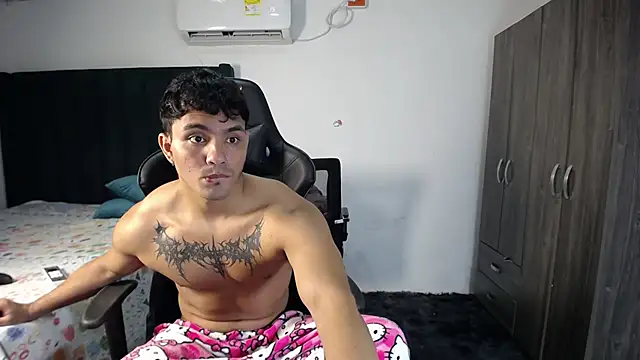 Snapshot of man_dur07 chatting on January 24, 6:25 pm man dur07 online show from January 24, 6:25 pm