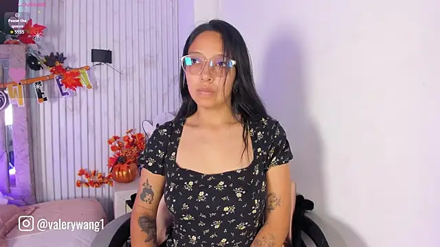 Snapshot of Valery_wang chatting on October 12, 2:05 pm Valery wang online show from October 12, 2:05 pm