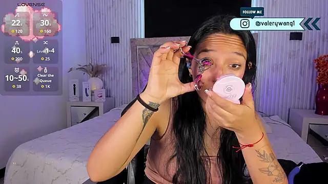 Snapshot of Valery_wang chatting on December 15, 12:09 pm Valery wang online show from December 15, 12:09 pm