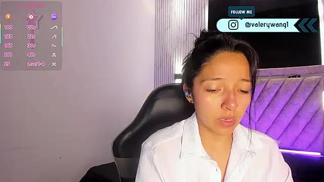 Snapshot of Valery_wang chatting on February 2, 12:15 pm Valery wang online show from February 2, 12:15 pm