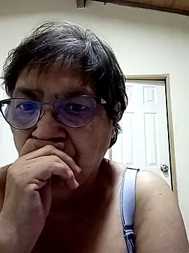 Snapshot of florecita69 chatting on March 22, 3:20 am florecita69 online show from March 22, 3:20 am