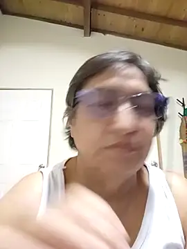 florecita69 online show from October 9, 1:58 am