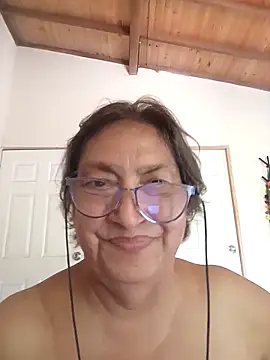 florecita69 online show from November 10, 4:06 pm