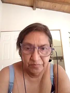 florecita69 online show from November 11, 2:28 pm