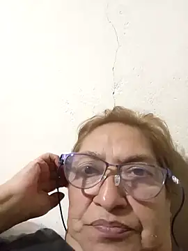 florecita69 online show from November 28, 12:46 am