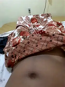 Snapshot of kidba07 chatting on December 9, 6:01 am kidba07 online show from December 9, 6:01 am