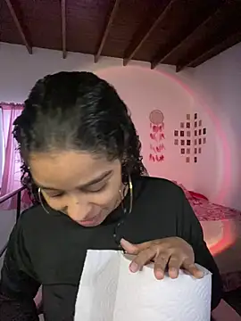 Snapshot of Arteatenea__ chatting on February 6, 8:45 pm Arteatenea online show from February 6, 8:45 pm