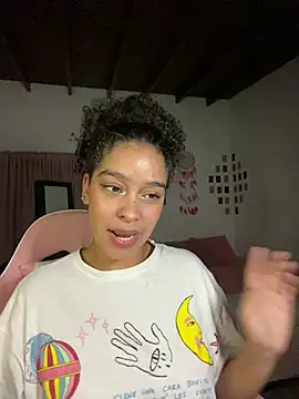 Snapshot of Arteatenea__ chatting on March 1, 1:18 am Arteatenea online show from March 1, 1:18 am