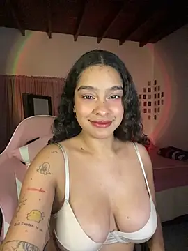 Snapshot of Arteatenea__ chatting on April 2, 2:31 am Arteatenea online show from April 2, 2:31 am