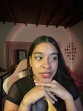 Snapshot of Arteatenea__ chatting on April 3, 3:04 am Arteatenea online show from April 3, 3:04 am