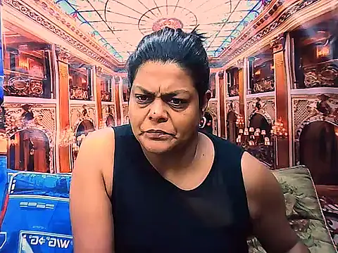 indianCherryPie online show from November 8, 5:29 am