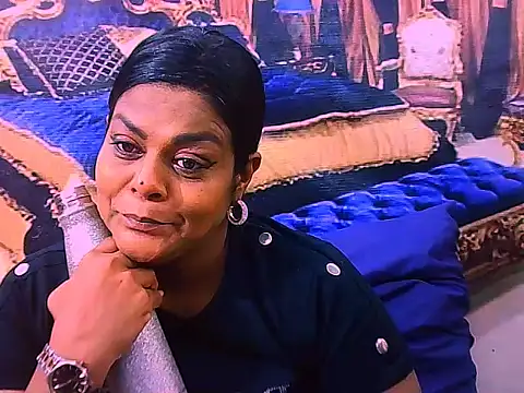 indianCherryPie online show from February 28, 6:53 pm