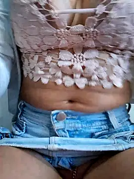 Snapshot of VALERY-03_ chatting on March 2, 12:12 pm VALERY-03 online show from March 2, 12:12 pm