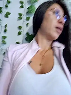 Snapshot of VALERY-03_ chatting on March 12, 12:00 pm VALERY-03 online show from March 12, 12:00 pm