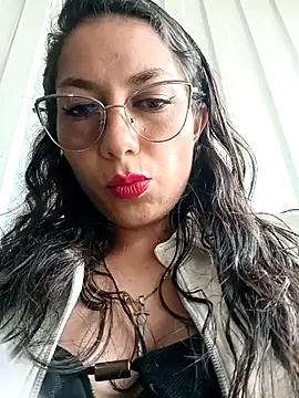 Snapshot of VALERY-03_ chatting on April 8, 12:27 pm VALERY-03 online show from April 8, 12:27 pm