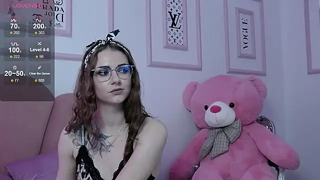 Abby  White online show from January 16, 8:25 pm