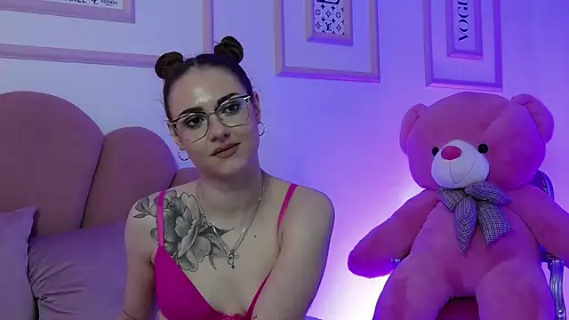 Abby  White online show from January 28, 11:17 pm