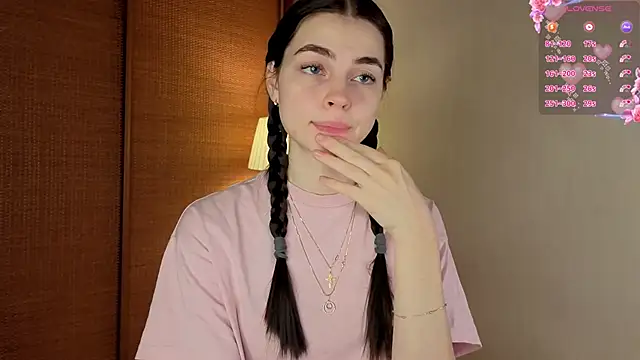 MaryJacksoon online show from November 3, 7:53 am