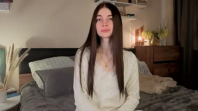 MaryJacksoon online show from November 8, 7:41 am