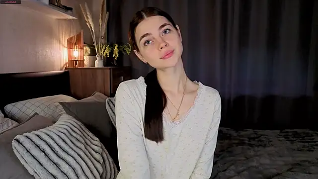 MaryJacksoon online show from November 14, 7:51 am