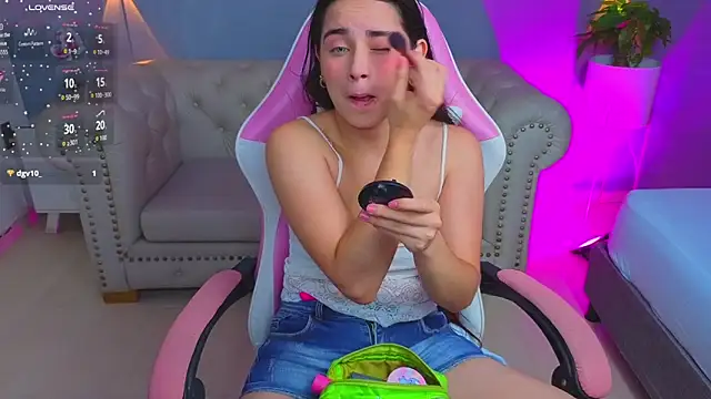 Snapshot of angelica_dymond chatting on December 1, 12:32 pm angelica dymond online show from December 1, 12:32 pm