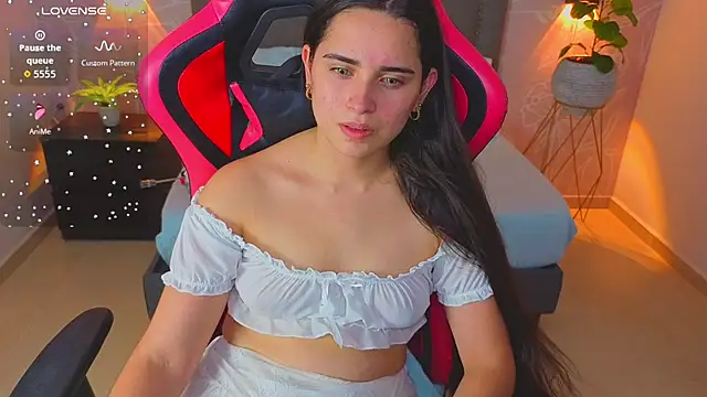 Snapshot of angelica_dymond chatting on December 18, 7:42 pm angelica dymond online show from December 18, 7:42 pm