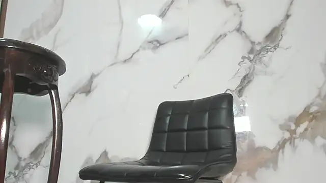 Snapshot of black_cami chatting on January 5, 1:35 am black cami online show from January 5, 1:35 am