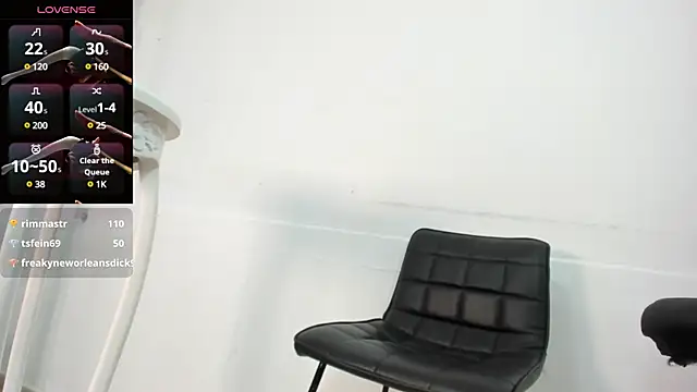Snapshot of black_cami chatting on January 19, 4:36 pm black cami online show from January 19, 4:36 pm