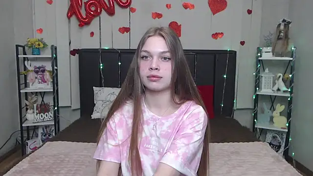 LaraPika online show from May 2, 5:12 am
