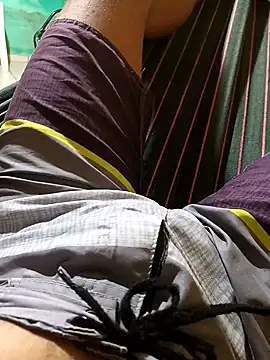 Snapshot of 1995eduardo chatting on February 2, 1:45 am 1995eduardo online show from February 2, 1:45 am