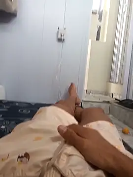 Snapshot of 1995eduardo chatting on December 22, 1:41 pm 1995eduardo online show from December 22, 1:41 pm