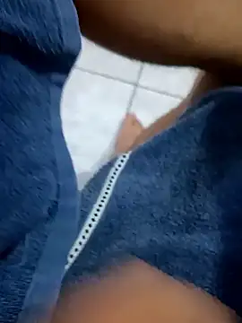 Snapshot of 1995eduardo chatting on February 5, 12:37 am 1995eduardo online show from February 5, 12:37 am