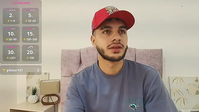 Amadeo Wild online show from November 3, 12:35 am