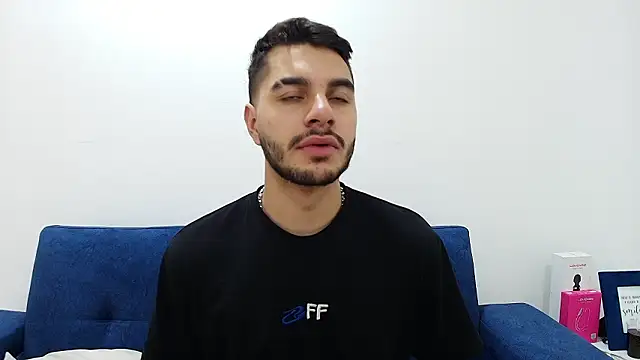 Amadeo Wild online show from February 7, 2:32 pm