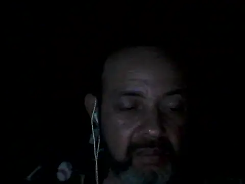Snapshot of Leocesar37 chatting on September 24, 8:06 am Leocesar37 online show from September 24, 8:06 am