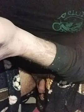 Snapshot of Leocesar37 chatting on October 22, 6:57 am Leocesar37 online show from October 22, 6:57 am